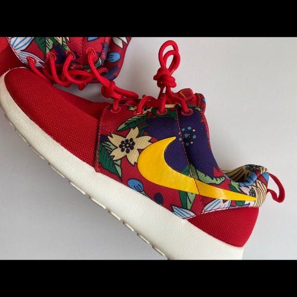 Nike Roshes - Picture 3 of 6